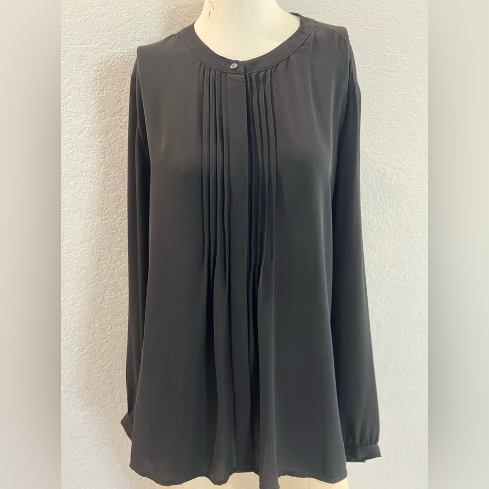Banana Republic Women’s Elegant Long Sleeved Pleated Black Women's Blouse Sz L - Picture 2 of 6